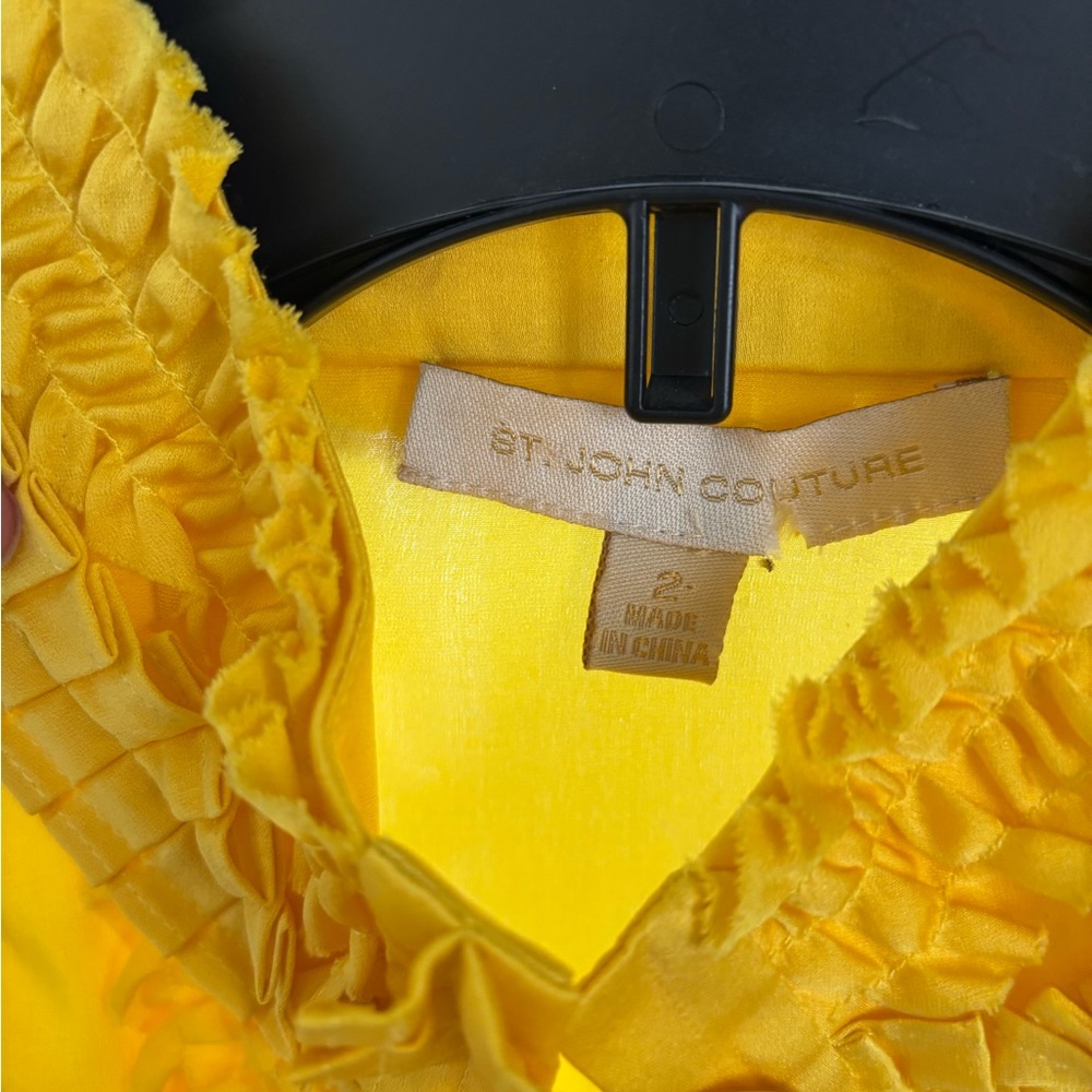 St. John Couture Yellow Ruffled silk Sleeveless Top 2 - Picture 13 of 14